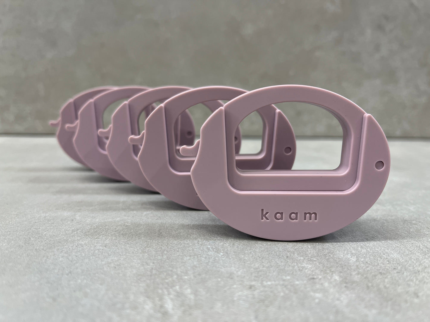 kaam Bag Clip - Rosy Cheeks